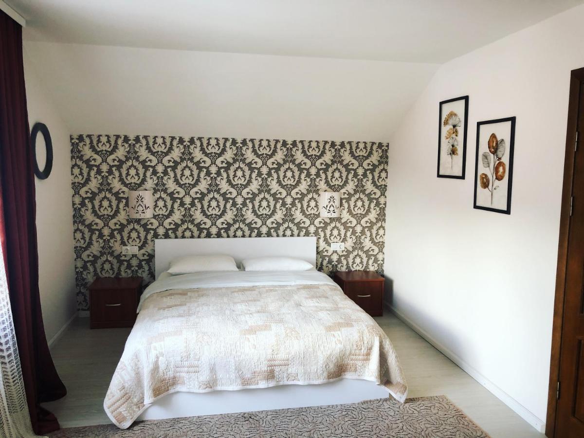 Krashanka Villa Татарив Екстериор снимка